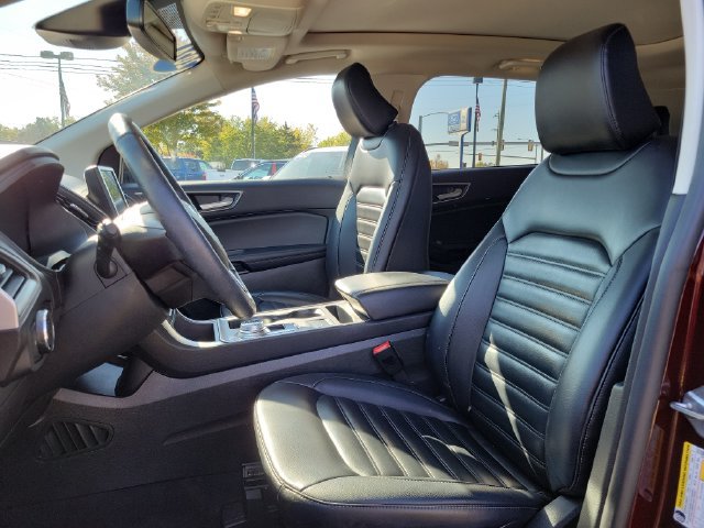 Certified 2024 Ford Edge SEL w/ Convenience Package AWD/4WD image 9