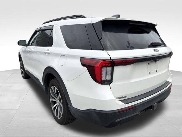 Certified 2025 Ford Explorer ST-Line AWD/4WD image 6
