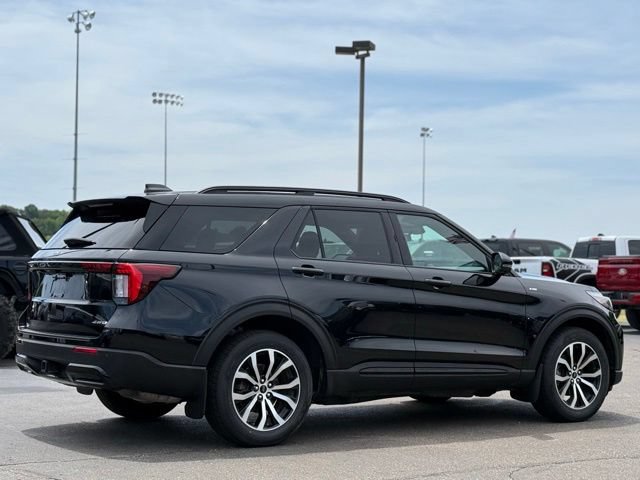 Certified 2025 Ford Explorer ST-Line AWD/4WD image 39