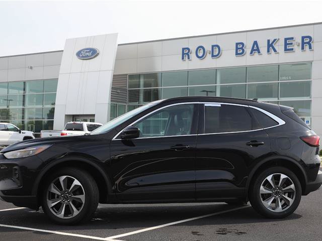 Certified 2024 Ford Escape Platinum AWD/4WD image 3