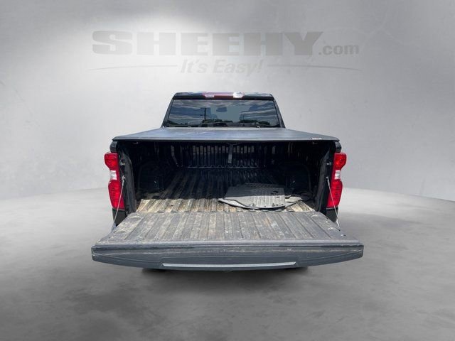 Used 2023 Chevrolet Silverado 1500 LT AWD/4WD image 8