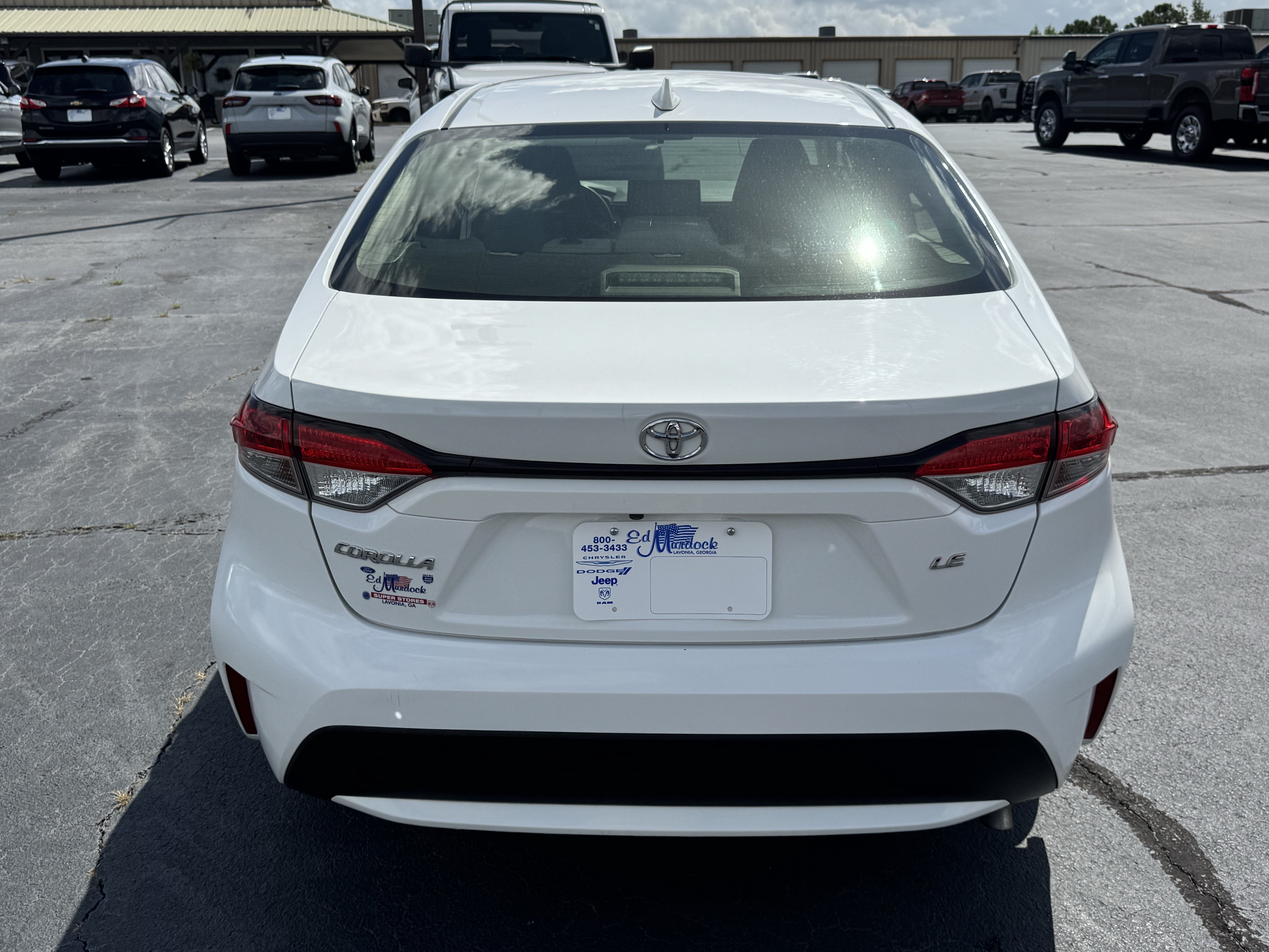 Used 2022 Toyota Corolla LE FWD image 6
