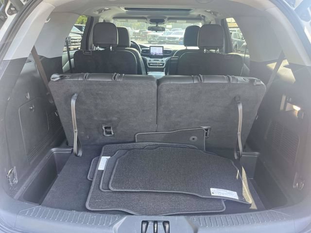 Certified 2022 Ford Explorer XLT w/ Equipment Group 202A AWD/4WD image 12