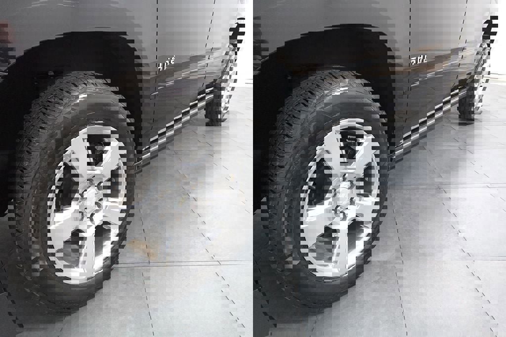 Used 2020 Chevrolet Tahoe Premier w/ Max Trailering Package image 31