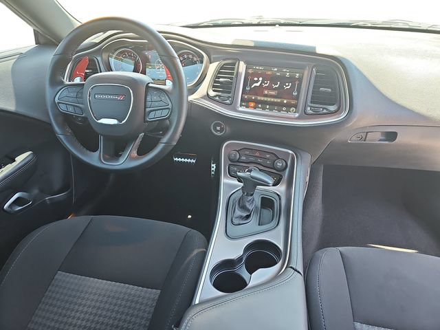 Used 2021 Dodge Challenger R/T Scat Pack RWD image 9