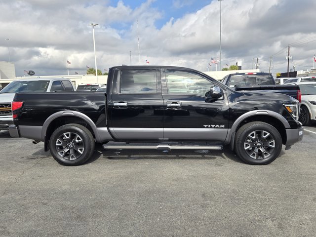 Used 2024 Nissan Titan Platinum Reserve w/ Moonroof Package image 4