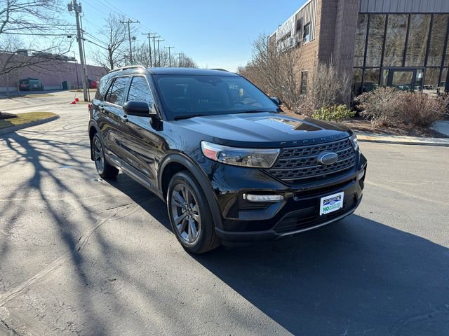 Certified 2022 Ford Explorer XLT w/ Equipment Group 202A image 2