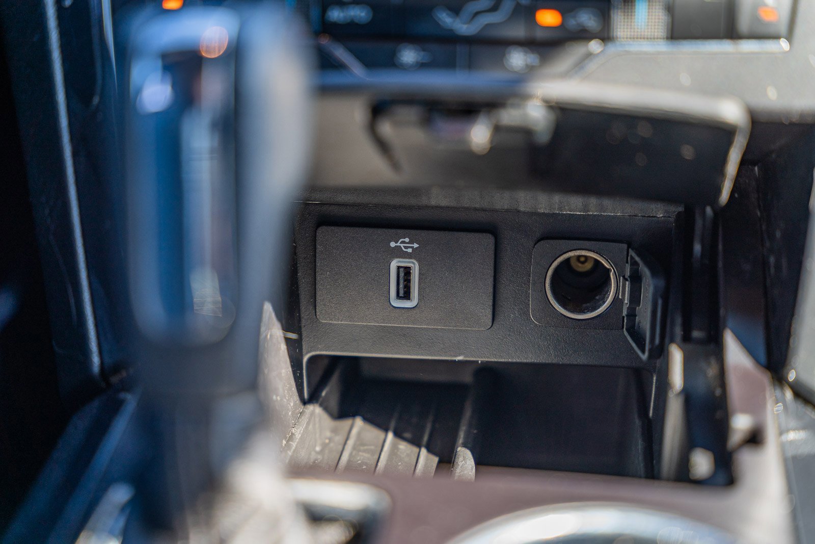 Certified 2017 Ford Explorer XLT w/ Equipment Group 202A image 30