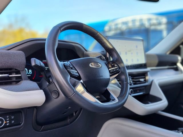 Certified 2025 Ford Explorer Platinum w/ LUX Leather Package image 21