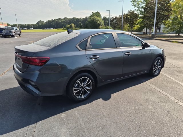 Used 2024 Kia Forte LXS w/ LXS Technology Package FWD image 4