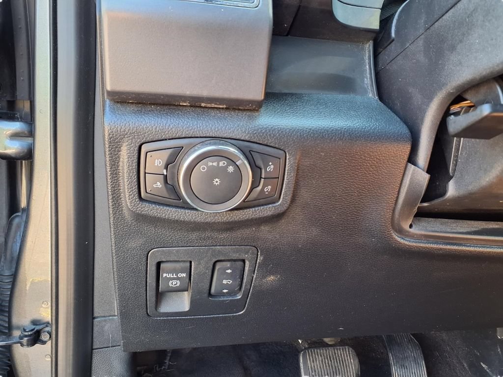 Certified 2017 Ford F150 XLT w/ Equipment Group 302A Luxury AWD/4WD image 18