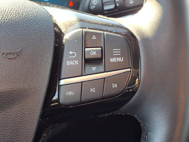 Certified 2025 Ford Escape Platinum w/ Premium Technology Package image 19