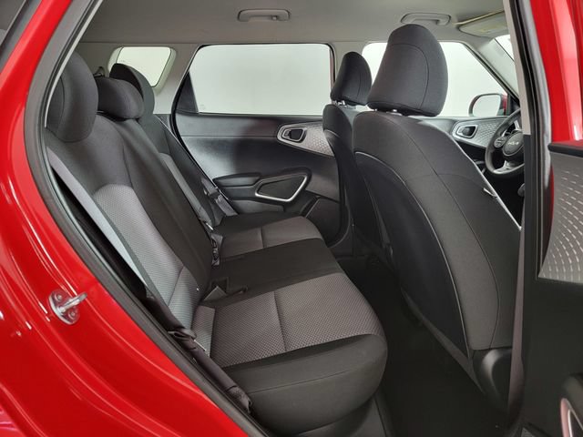 Used 2025 Kia Soul LX w/ LX Technology Package FWD image 16