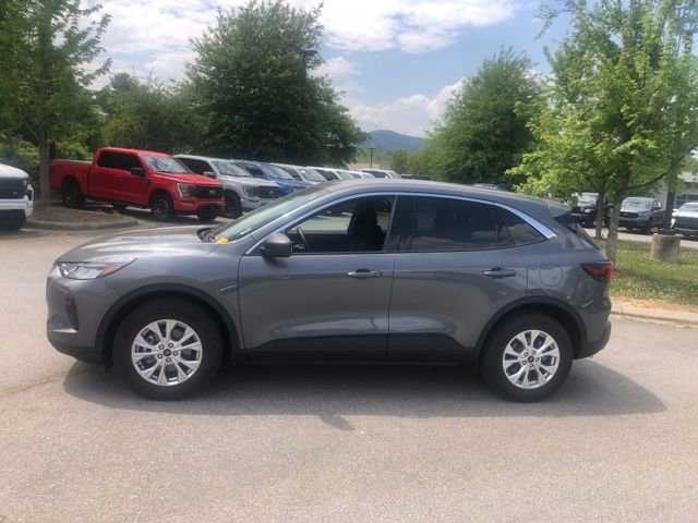 Certified 2024 Ford Escape Active w/ Tech Pack #1 AWD/4WD image 3