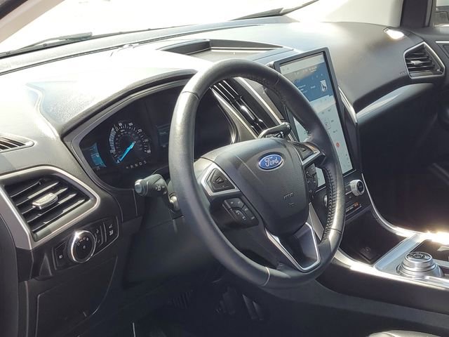 Certified 2024 Ford Edge SEL w/ Convenience Package AWD/4WD image 13
