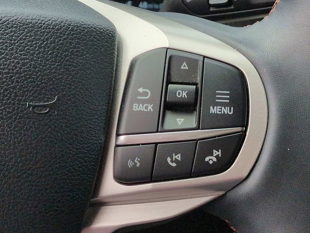 Certified 2025 Ford Explorer Active RWD image 32