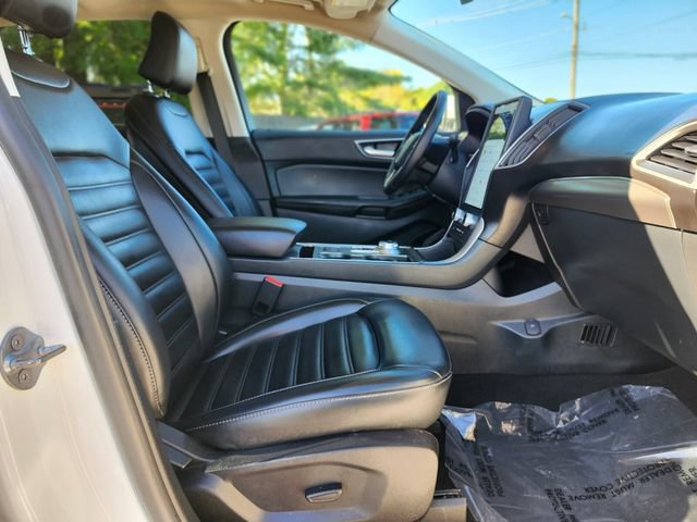Certified 2022 Ford Edge SEL w/ Convenience Package AWD/4WD image 11