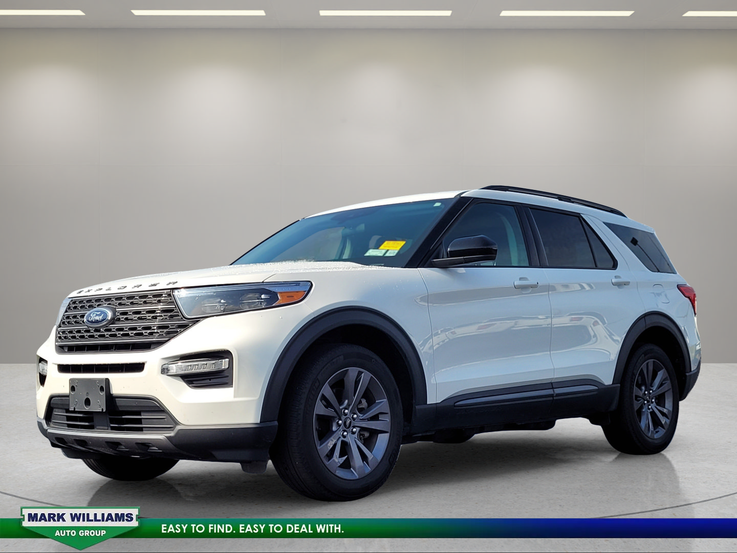 Certified 2022 Ford Explorer XLT w/ Equipment Group 202A AWD/4WD image 8