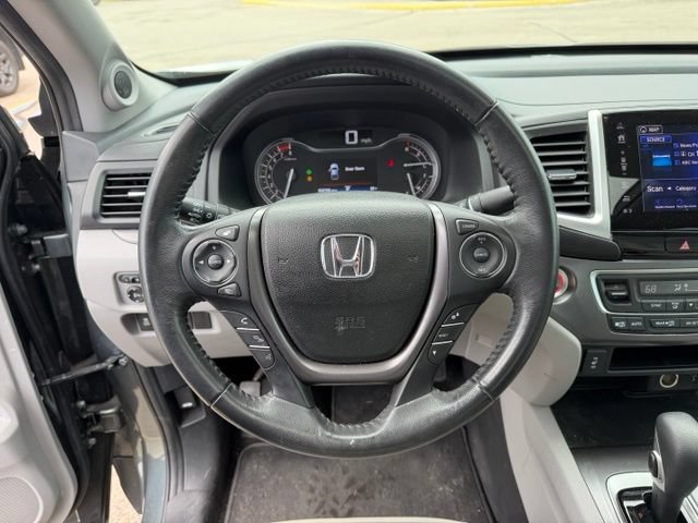 Used 2019 Honda Ridgeline RTL-T image 11