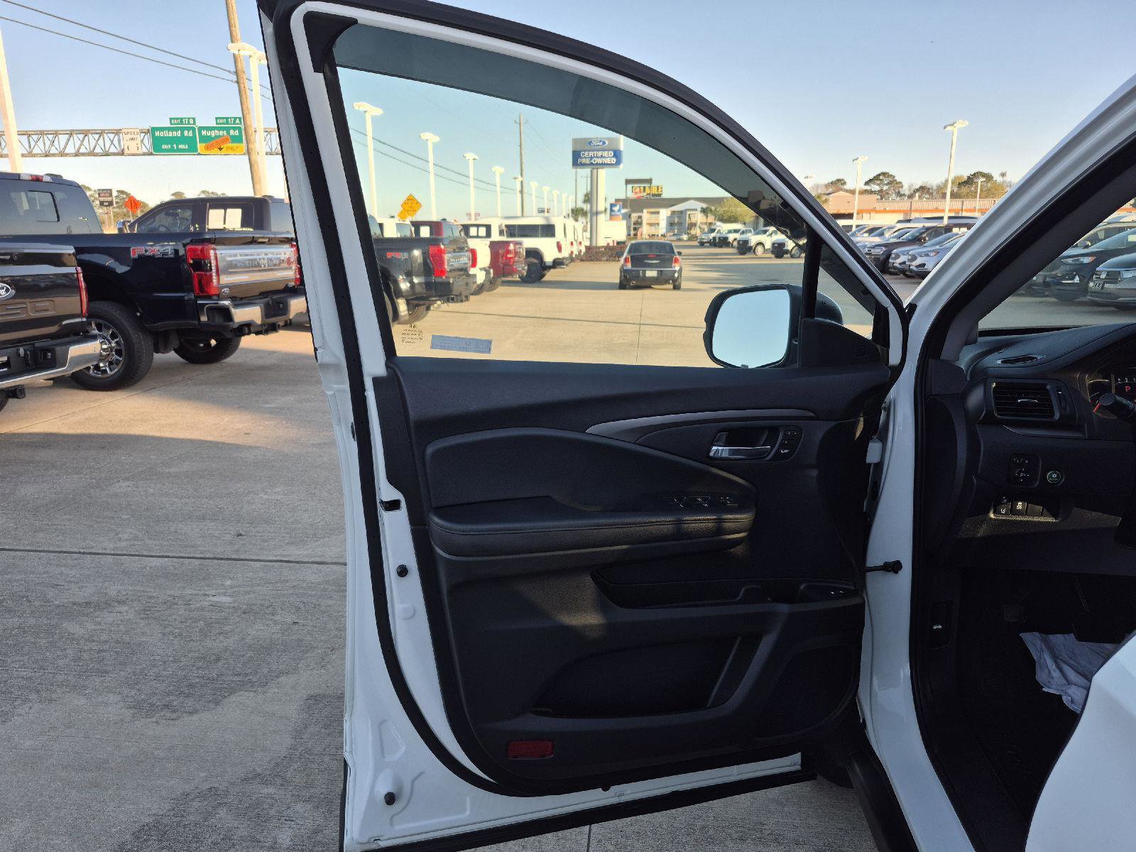 Used 2022 Honda Pilot Special Edition image 15