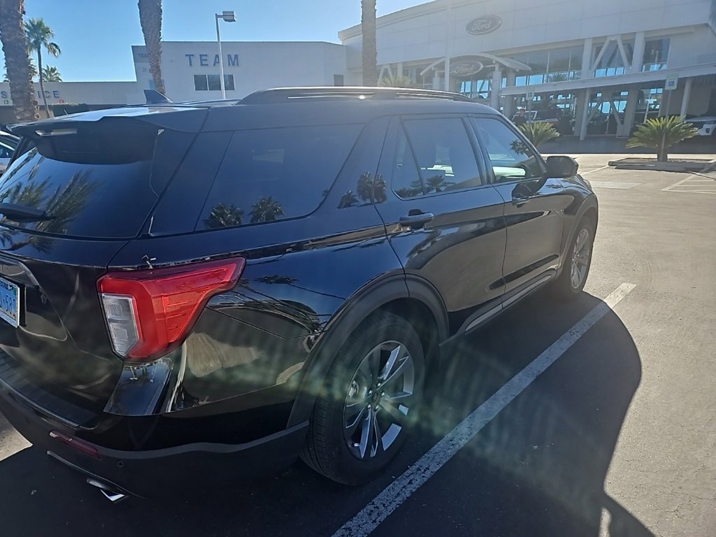 Certified 2024 Ford Explorer XLT w/ Equipment Group 202A image 2