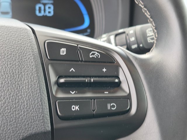 Used 2025 Hyundai Venue SEL FWD image 16