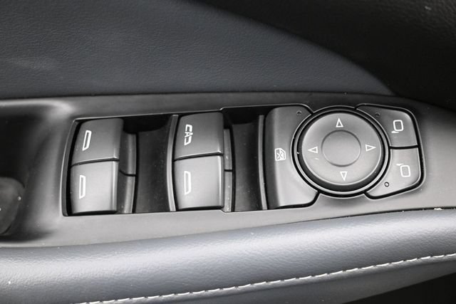 Used 2023 Buick Enclave Essence AWD/4WD image 14