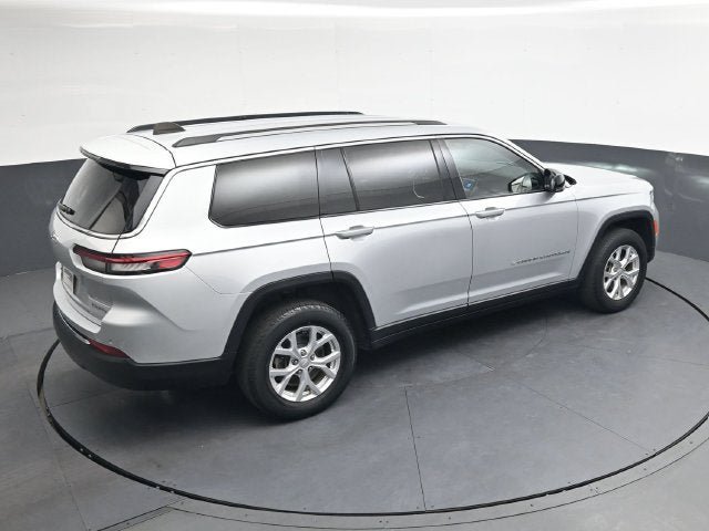 Used 2023 Jeep Grand Cherokee L Limited AWD/4WD image 38