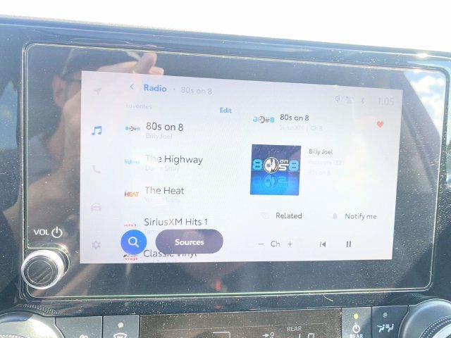 Used 2023 Toyota Highlander XLE FWD image 25