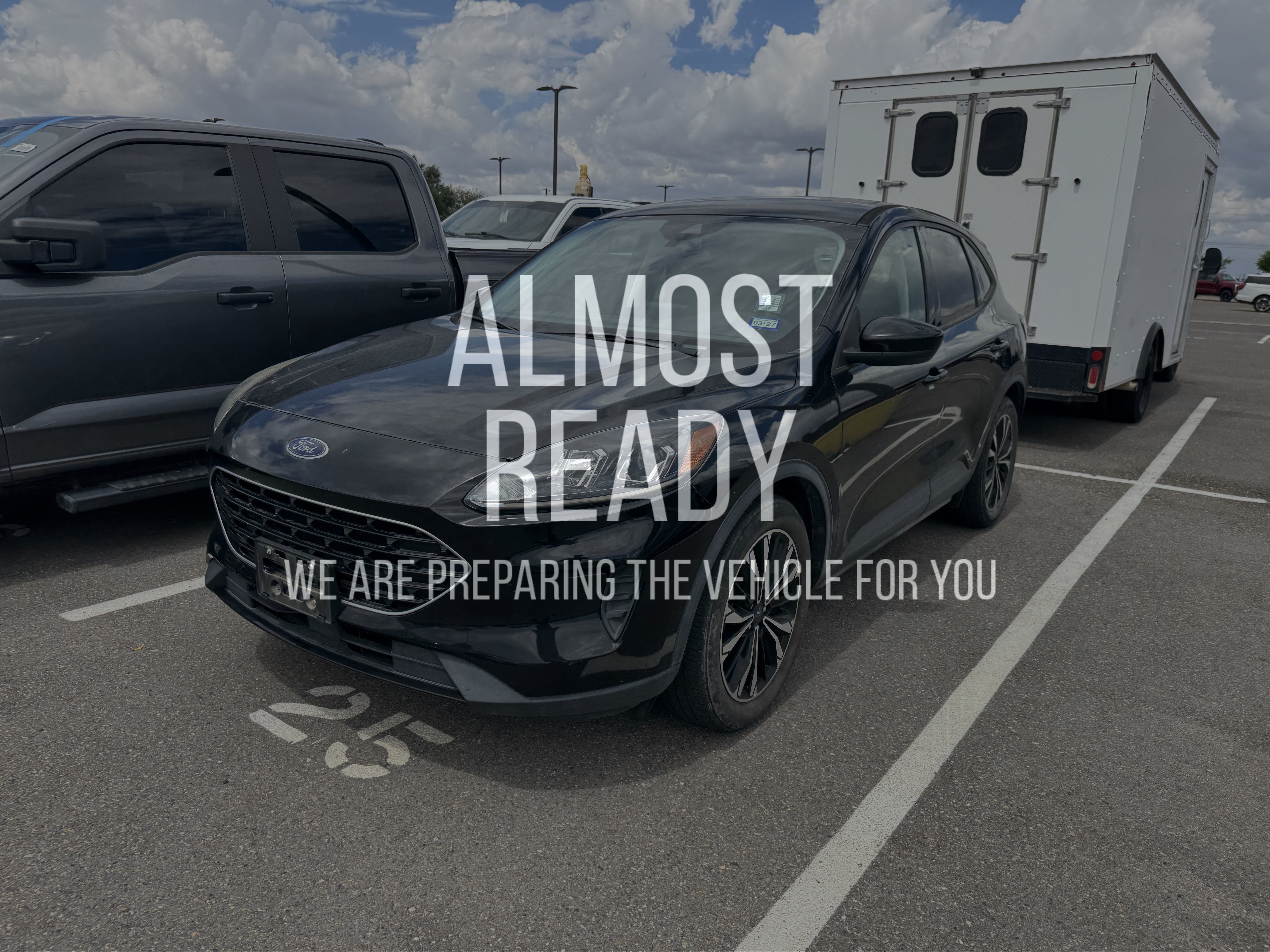 Certified 2022 Ford Escape SE w/ SE Sport Appearance Package FWD image 2