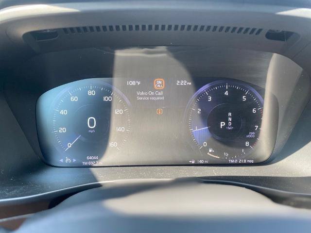 Used 2022 Volvo XC40 T5 Momentum AWD/4WD image 19