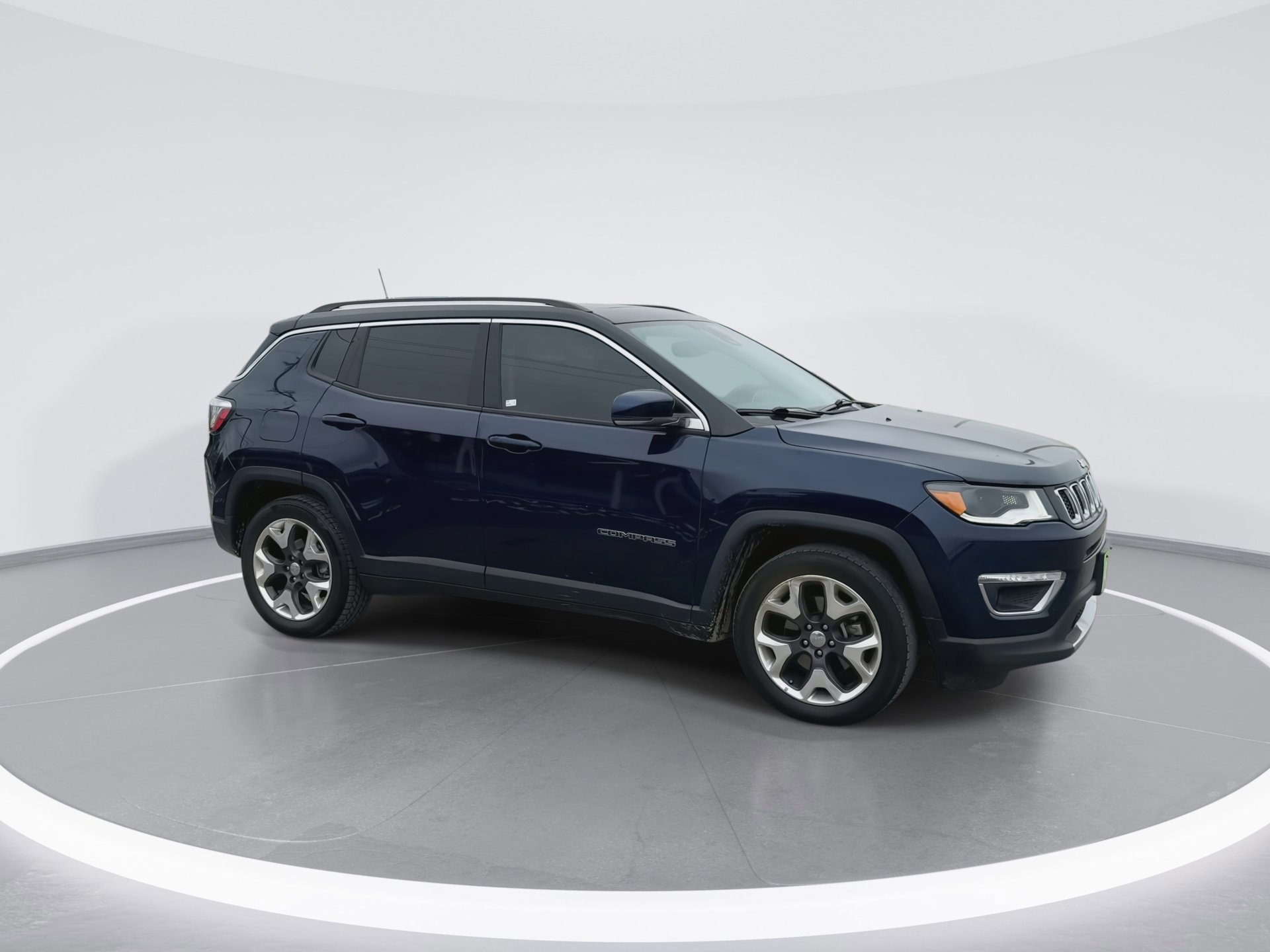 Used 2018 Jeep Compass Limited w/ Navigation Group image 3