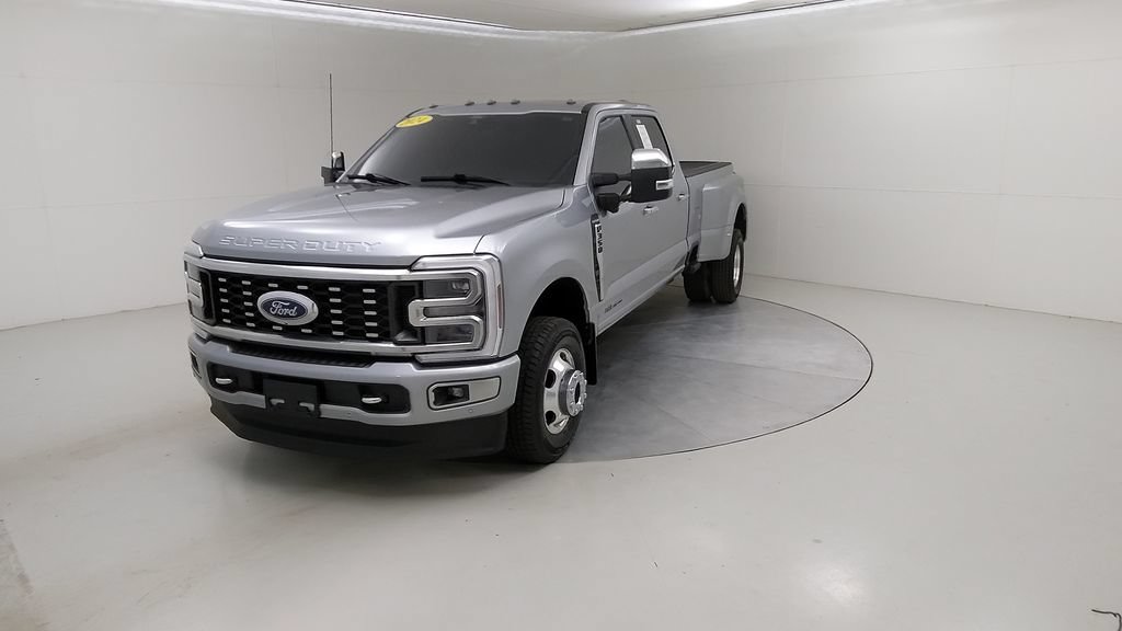 Certified 2024 Ford F350 Platinum AWD/4WD image 2