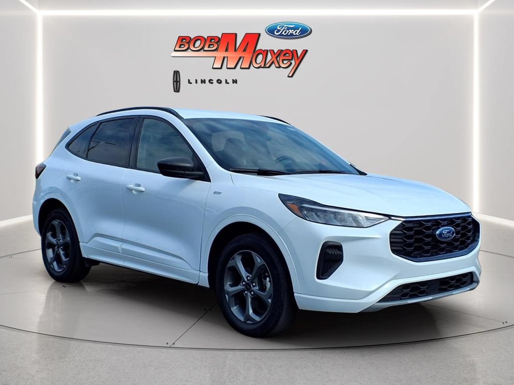 Certified 2023 Ford Escape ST-Line AWD/4WD image 3