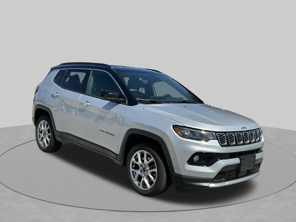 Used 2025 Jeep Compass Limited AWD/4WD image 13