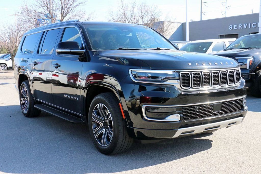 Used 2024 Jeep Wagoneer L Series II image 4