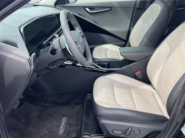 Used 2024 Kia Niro FWD image 10