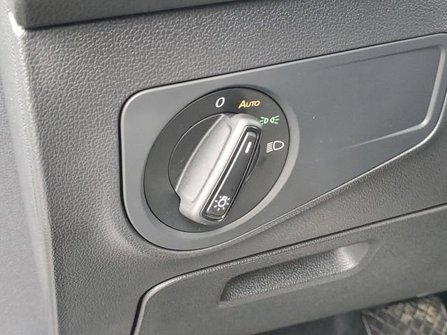 Used 2022 Volkswagen Tiguan S image 7