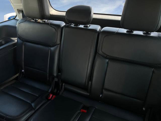 Certified 2025 Ford Expedition Platinum w/ Driver's Package AWD/4WD image 18