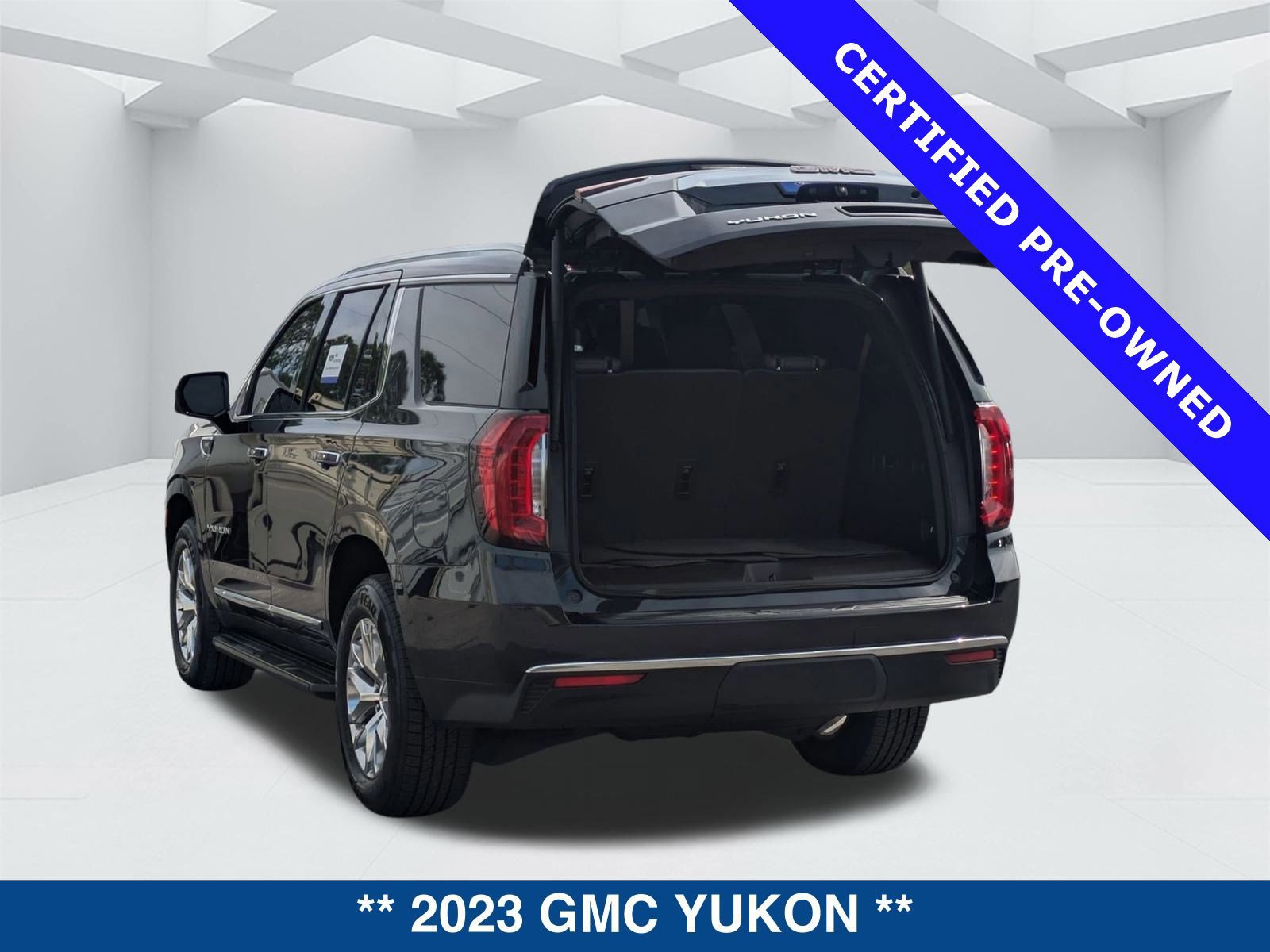 Used 2023 GMC Yukon SLT w/ SLT Luxury Package video 3