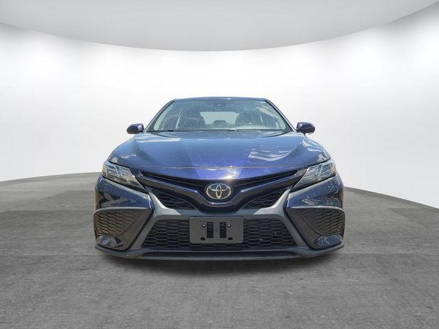Used 2022 Toyota Camry SE FWD image 2