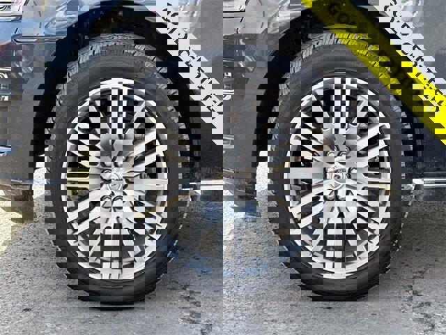 Certified 2023 Ford Expedition Max Platinum image 6