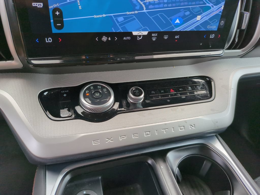 Certified 2025 Ford Expedition Active AWD/4WD image 29