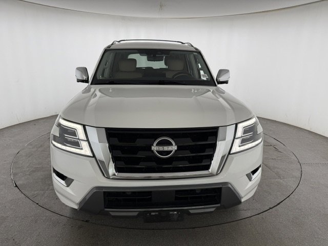 Used 2023 Nissan Armada Platinum w/ Captain's Chairs Package RWD image 2
