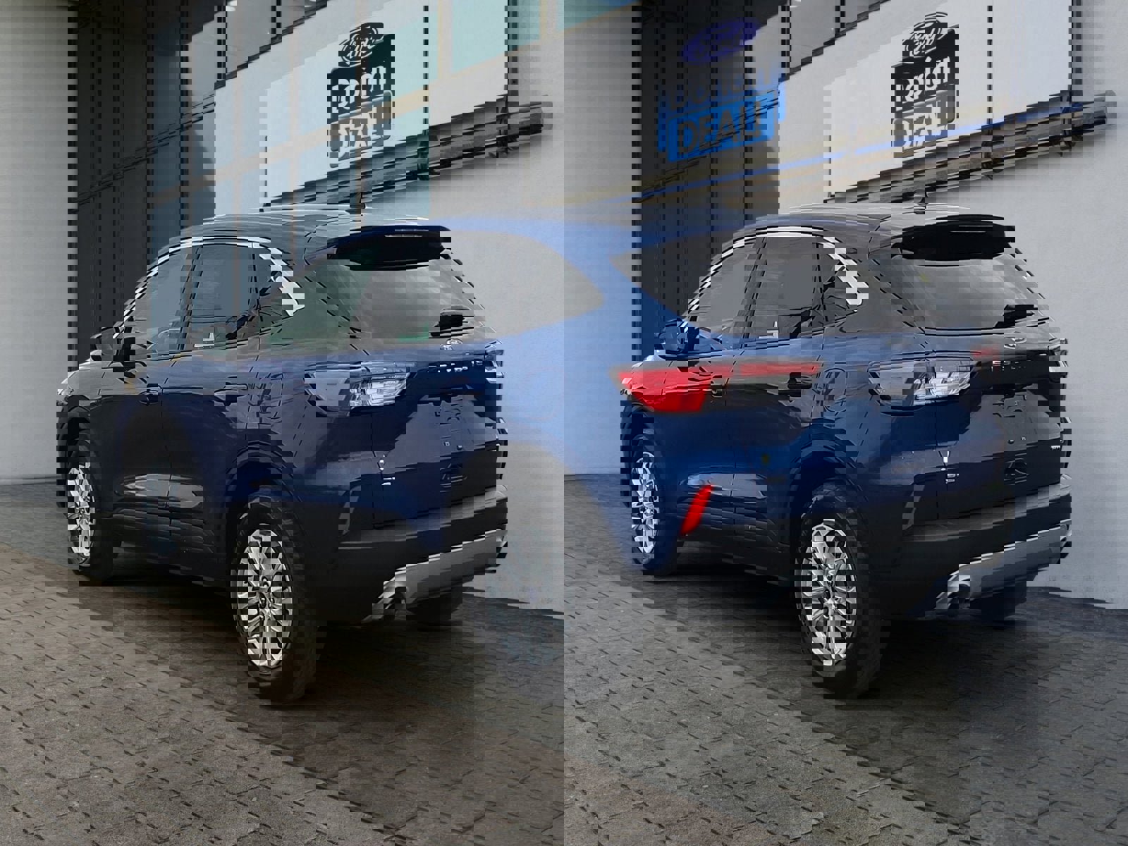 Certified 2022 Ford Escape SE image 3