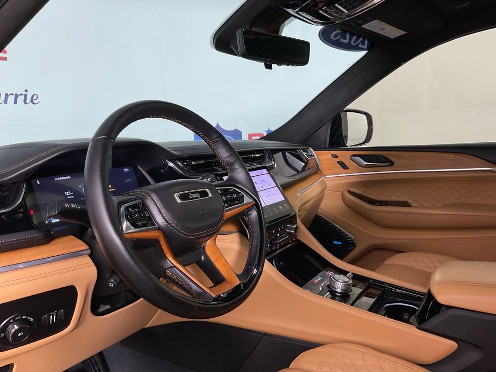 Used 2023 Jeep Grand Cherokee Summit image 13