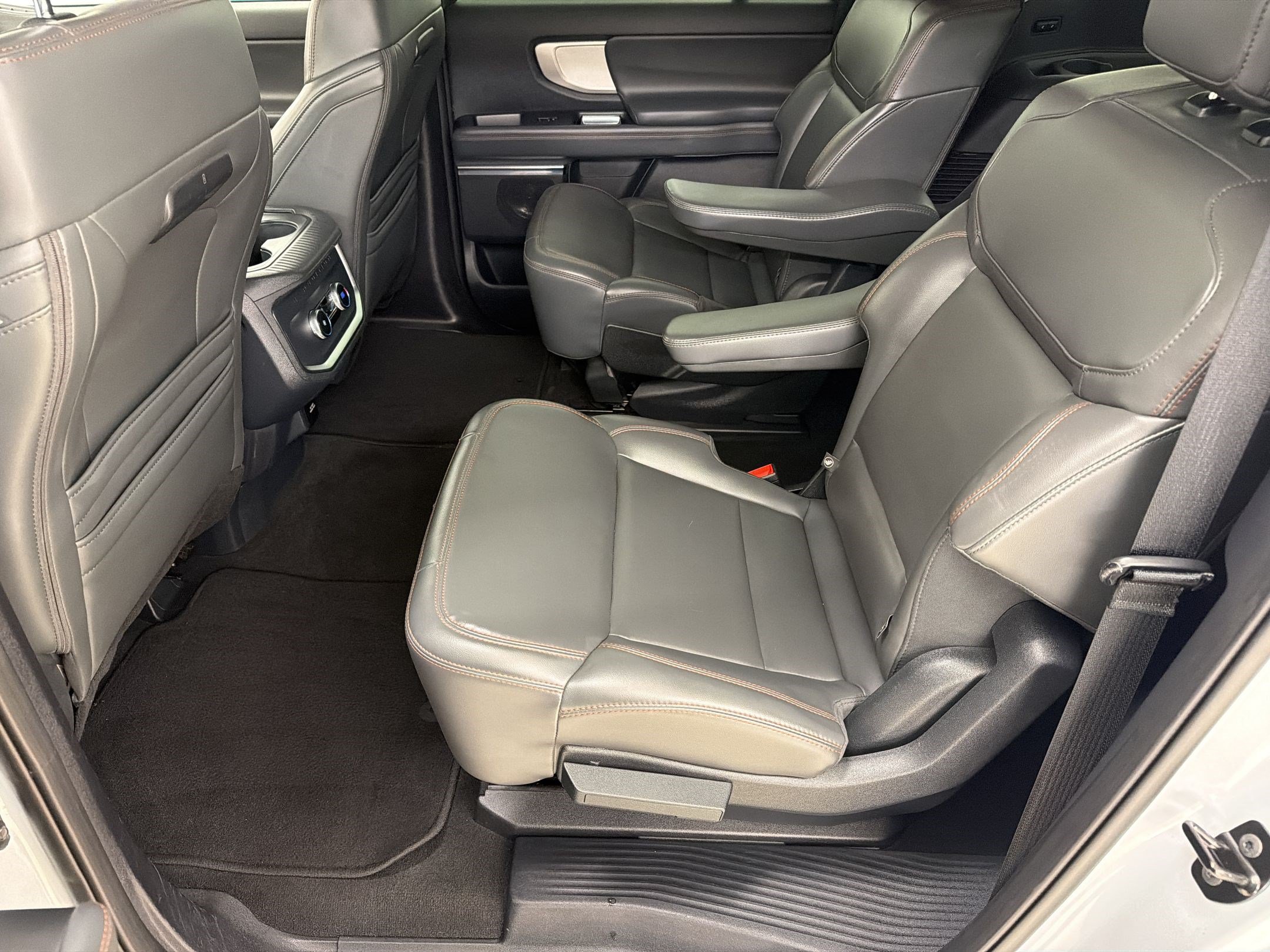 Certified 2025 Ford Expedition Max Active AWD/4WD image 23