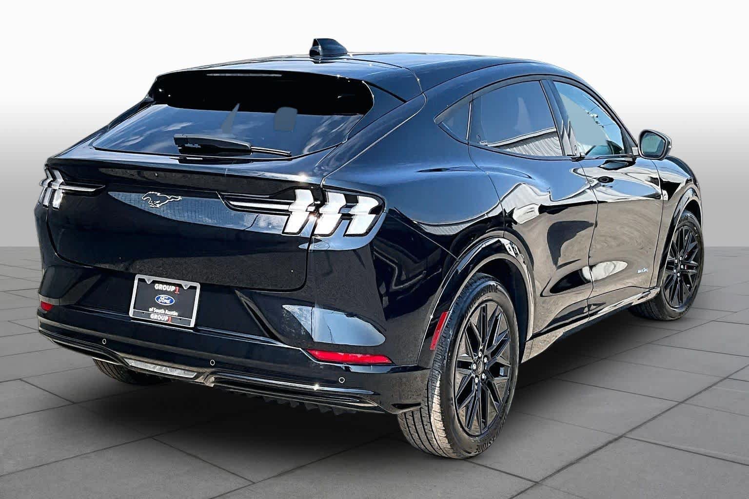 Certified 2025 Ford Mustang Mach-E Premium w/ Sport Appearance Package AWD/4WD image 14