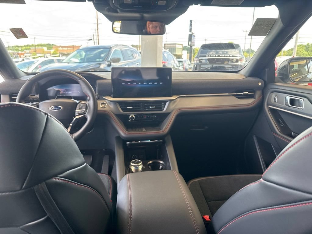 Certified 2025 Ford Explorer ST AWD/4WD image 14