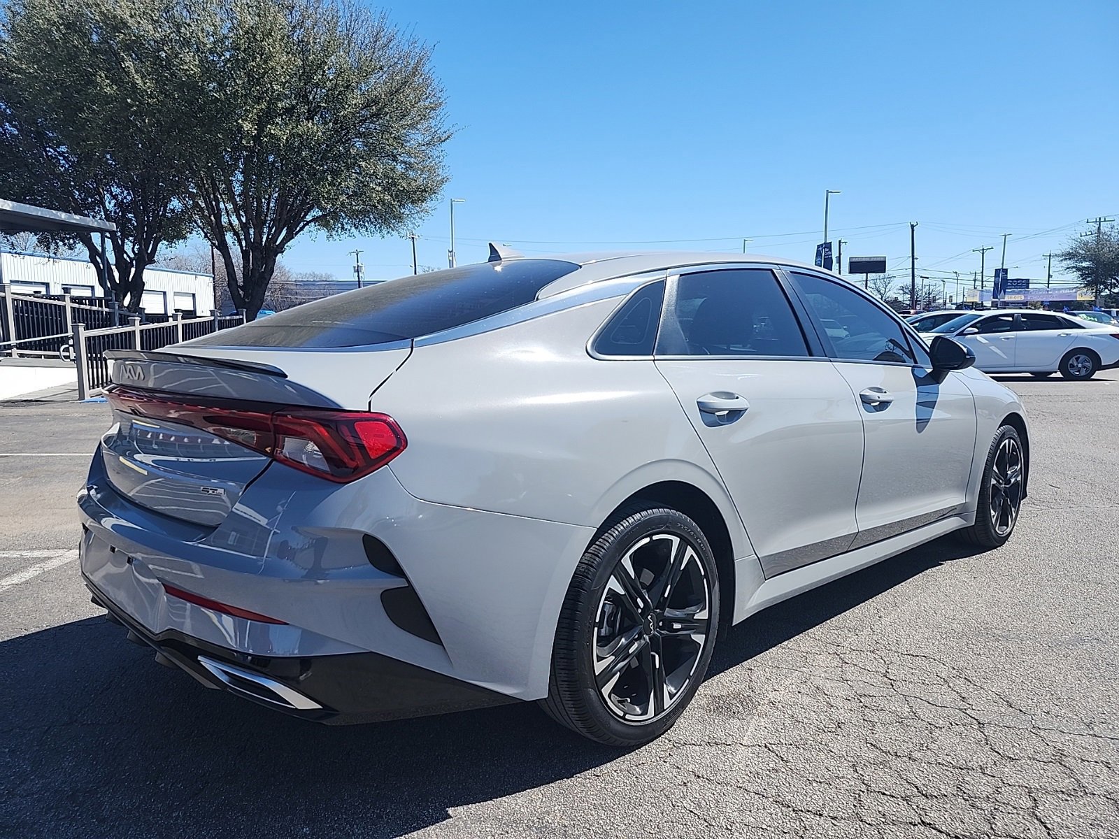 Used 2023 Kia K5 GT-Line image 5